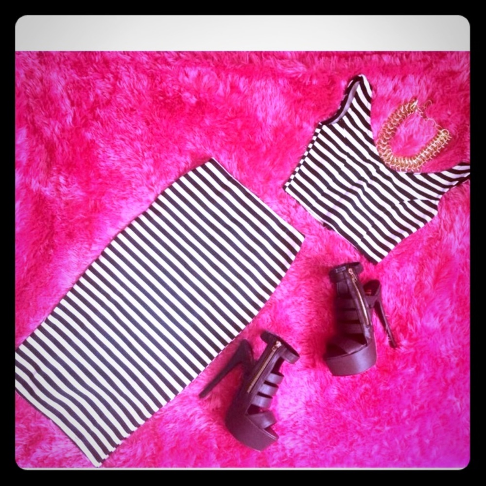 Striped Pencil Skirt